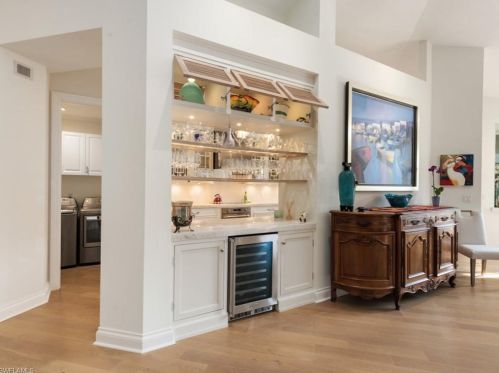 242 Colonade Cir, Naples FL 34103-8732 exterior