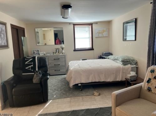 130 Macarthur Ave, Outwater NJ  07026-1546 exterior