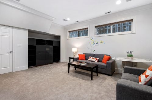 1523 School St, Chicago IL 60657-2121 exterior