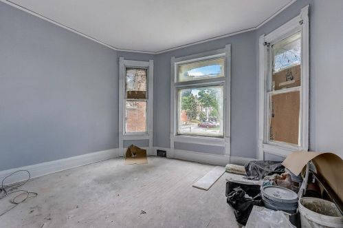 2443 Oakland Ave, Milwaukee WI  53211-4335 exterior