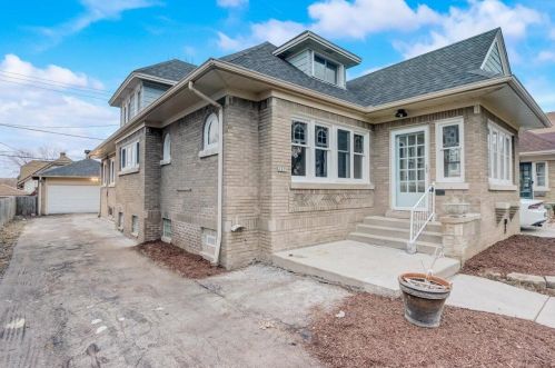 2339 60th St, Milwaukee WI  53219-2129 exterior