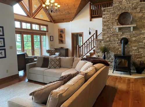 58116 Clear Lake Rd, Three Rivers, MI 49093-9522