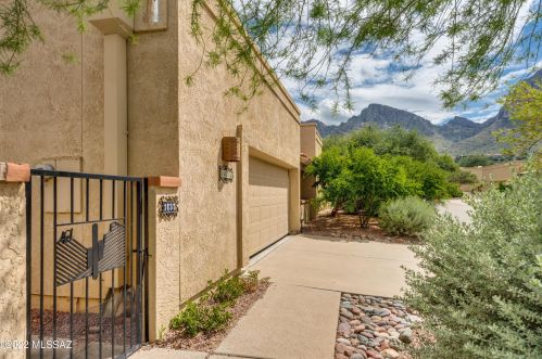 1035 Camino Diestro, Tucson AZ 85704-7694 exterior