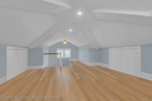 400 Newark Ave, Point Pleasant Beach NJ 08742-4141 exterior