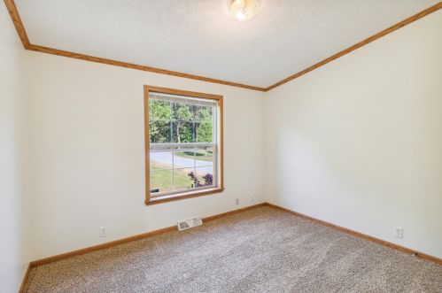 8649 12 St, Kalamazoo MI 49009-9085 exterior