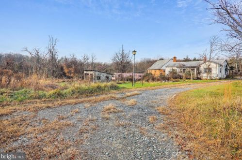 211 Ednor Rd, Silver Spring MD 20905-5134 exterior