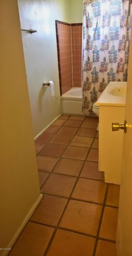 6202 15th St, Tucson AZ 85701-2417 exterior