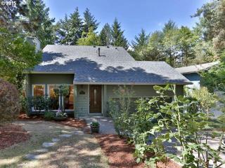 4803 50th Ave, Portland OR  97206-4907 exterior