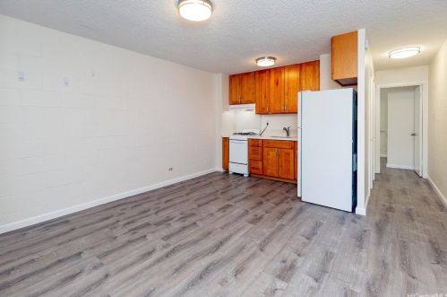 409 Iolani Ave, Honolulu, HI 96813-1850