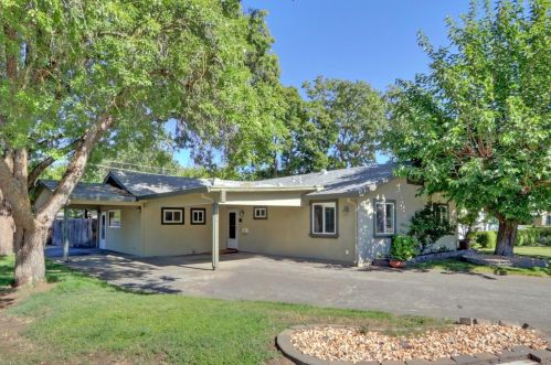 638 L St, Davis CA 95616-3940 exterior