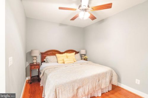 17675 Tobermory Pl, Leesburg VA 20175-7053 exterior