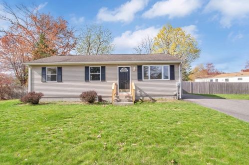 105 Joan St, Springfield MA  01129-1533 exterior