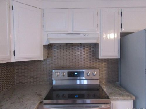 8 Rockmeadow Rd, Norwalk CT 06850-2849 exterior