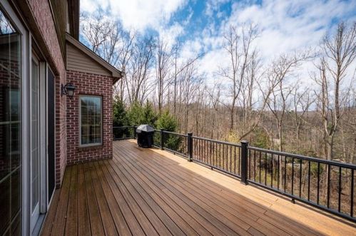 48 Mallard Dr, Pittsburgh PA 15238-1131 exterior