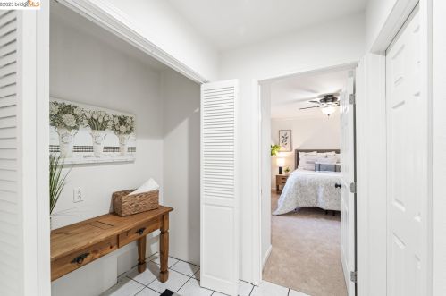 140 Roslyn Dr, Concord CA 94518-1234 exterior