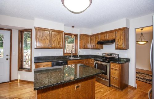 7717 133 St, Saint Paul MN 55124-7617 exterior