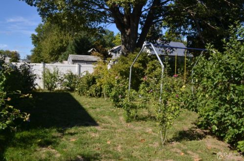 144 Kossuth St, Piscataway NJ 08854-2507 exterior