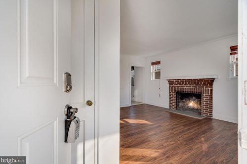 5619 8th St, Arlington VA  22205-1019 exterior