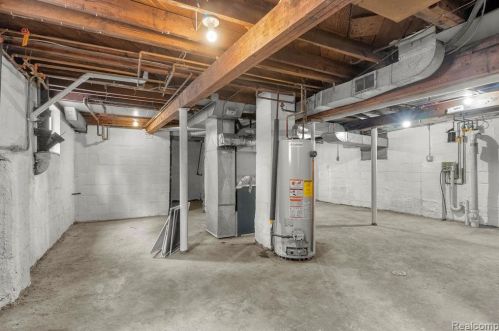 5834 Belton St, Garden City MI  48135-2531 exterior