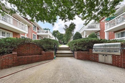 885 Briarcliff Rd, Atlanta GA 30306-4631 exterior