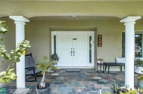 698 Conference Dr, Boca Raton, FL 33486-3151