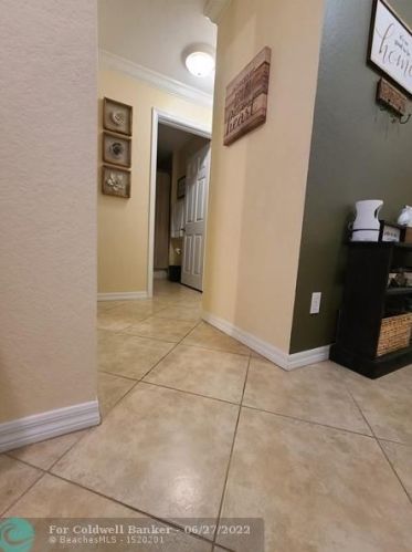 1970 Jamesport Dr, Fort Pierce FL  34953-4377 exterior