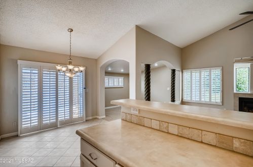 9768 1st St, Tucson AZ  85748-2762 exterior