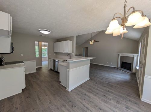 4256 Shoreside Cir, Lithonia GA  30039-6827 exterior