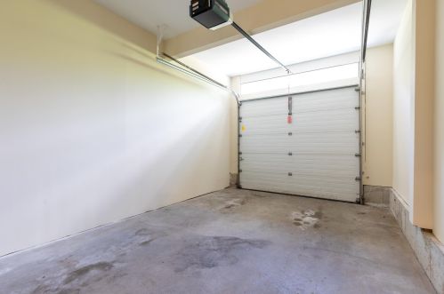 19 Violette Ln, Seabrook NH 03874-4557 exterior