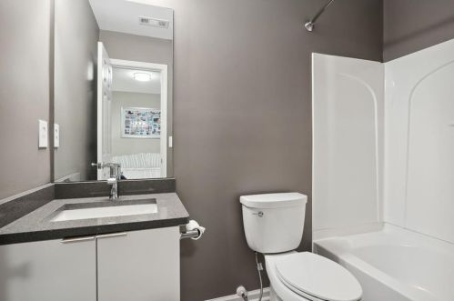 1085 Liberty Pkwy, Atlanta GA  30318-9394 exterior