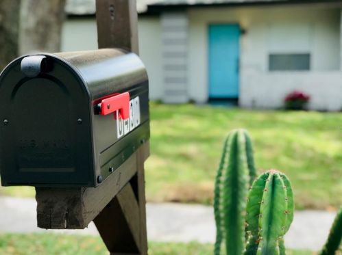 6430 Larmon St, Tampa FL  33634-5018 exterior