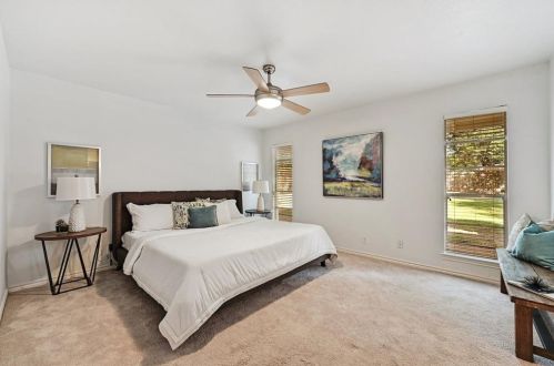 9002 Collingwood Dr, Austin TX 78748-5209 exterior