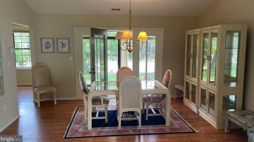 25 Fernwood Ct, Columbus NJ 08022-1027 exterior