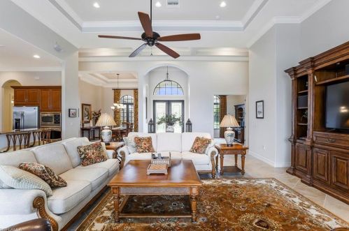 7378 Byrons Way, Naples, FL 34113-3166