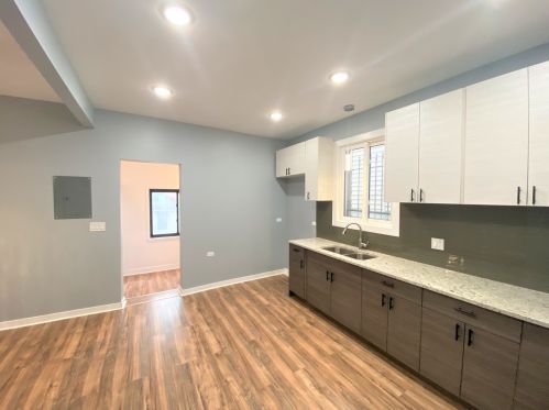 6819 Artesian Ave, Chicago IL  60629-1326 exterior