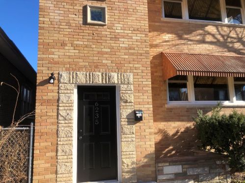 6235 Artesian Ave, Chicago IL  60659-2828 exterior