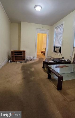 237 Spg St, Trenton NJ 08618-4836 exterior