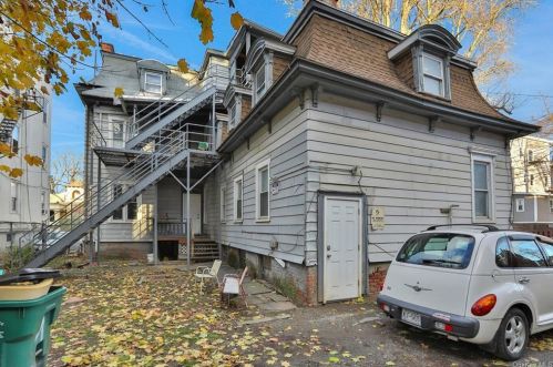 60 Noxon St, Poughkeepsie NY 12601-4130 exterior