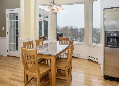 242 Barrack Hl Rd, Ridgefield CT 06877-3006 exterior