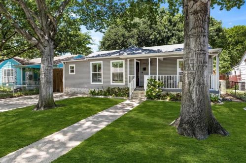 3215 Carlson Dr, Dallas TX  75235-7610 exterior