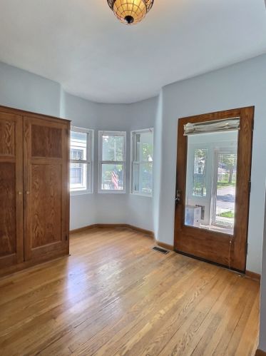 4832 Bernard St, Chicago IL 60625-5414 exterior