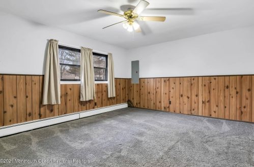 612 Grove Ave, Edison NJ 08820-3229 exterior