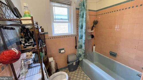 1414 Broad St, Trenton NJ 08610-6036 exterior