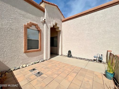 1396 Dry Wash Pl, Tucson AZ  85737-9007 exterior