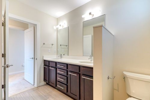 3206 Mary St, Pittsburgh PA  15203-2557 exterior