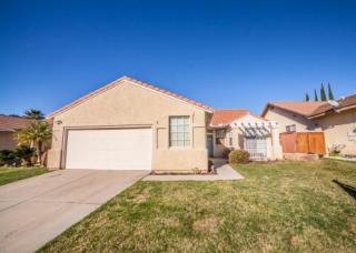 5040 Avocado Park Ln, Fallbrook, CA 92028-7843