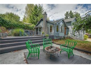19233 68th Ave, Bothell, WA 98028-2611