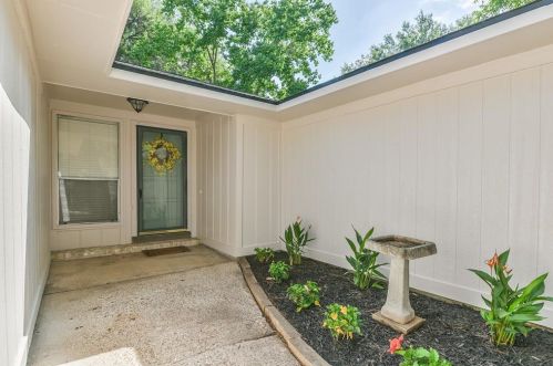 5843 Culross Close, Humble TX 77346-2639 exterior