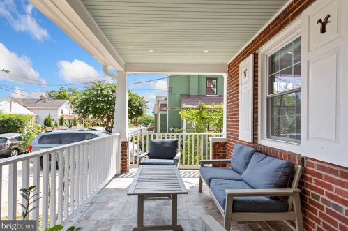 415 Custis Ave, Alexandria VA  22301-1203 exterior