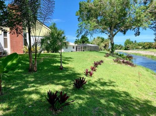 6962 Grande Dr, Boca Raton FL 33433-2735 exterior